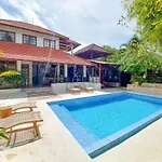 Ocean Star Villa Four Near Kudeta Beach